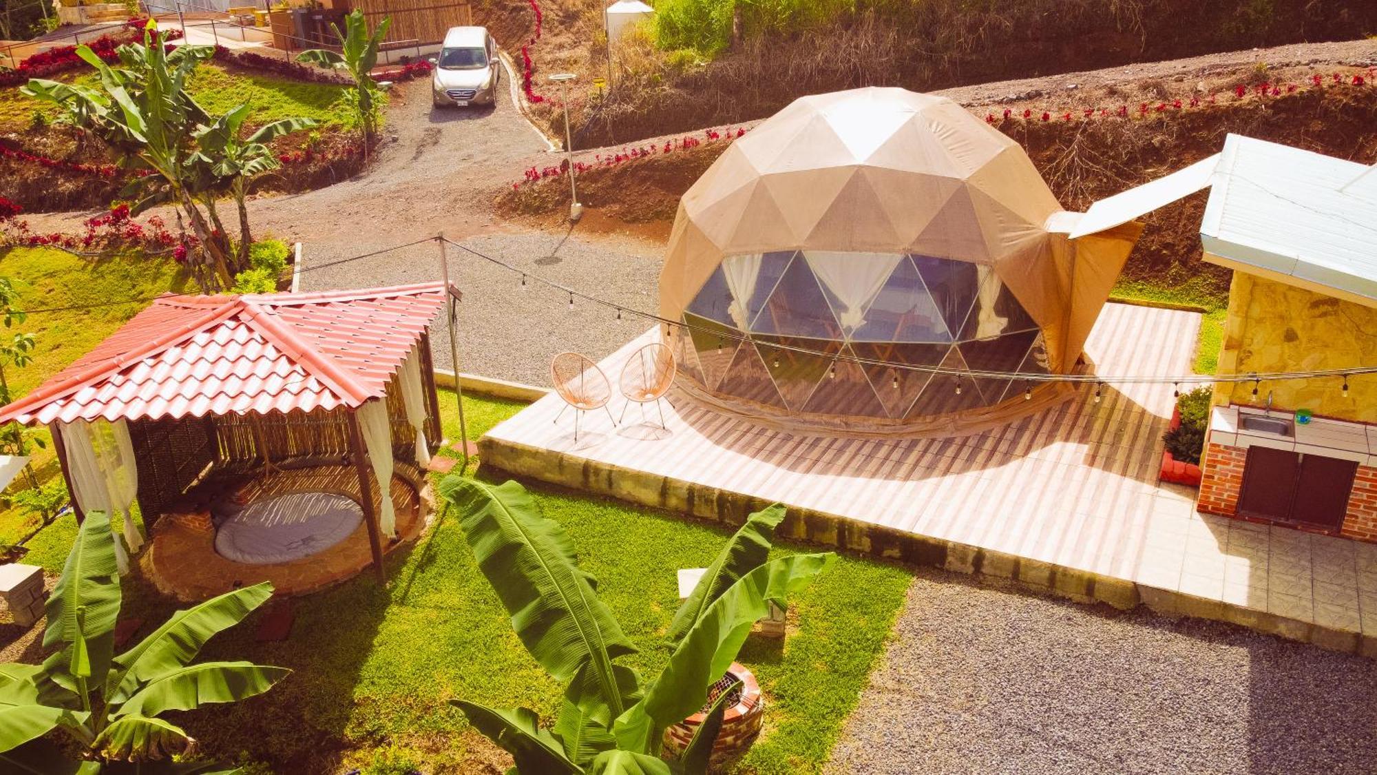 Las Colinas Glamping Turrialba Buitenkant foto
